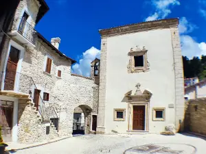 Borgo di Castel del Monte