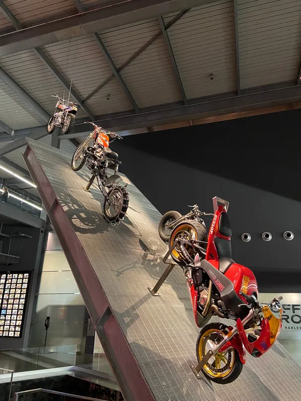 5_Harley-Davidson Museum