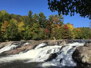 Parc régional de la Rivière-du-Nord | Chutes Wilson (baignade interdite)