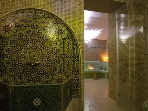 Les Bains Orientalys