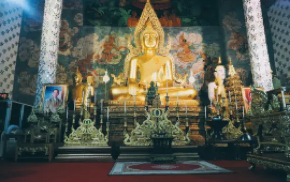 วัดพระธาตุช่อแฮ พระอารามหลวง