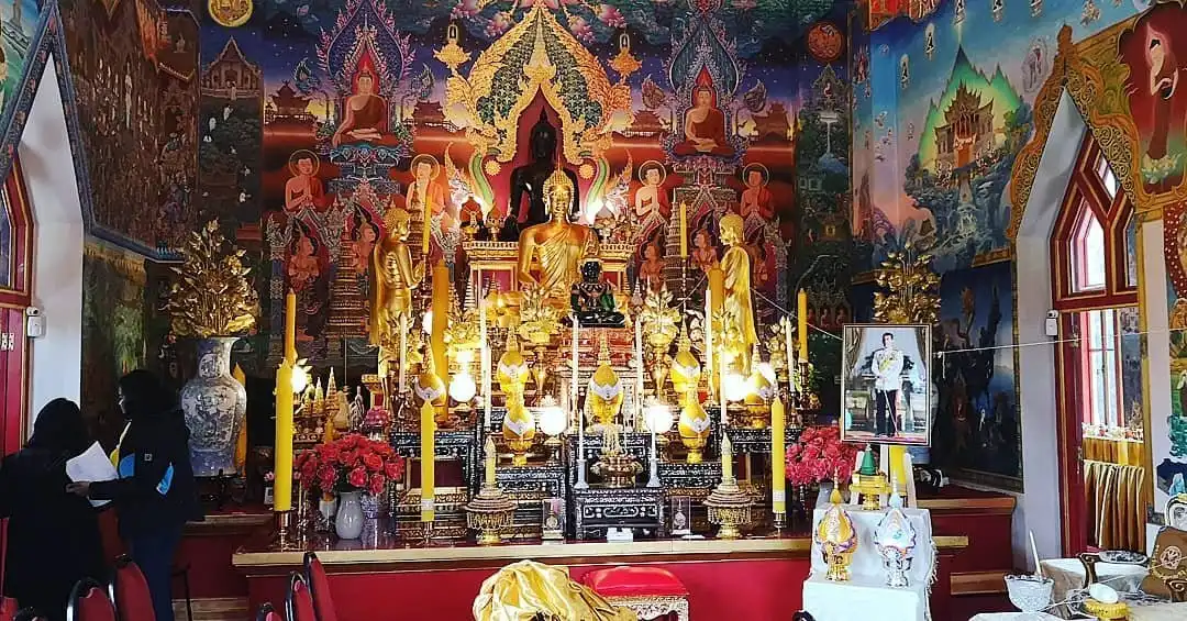 Hotels near Buddhapadipa Temple