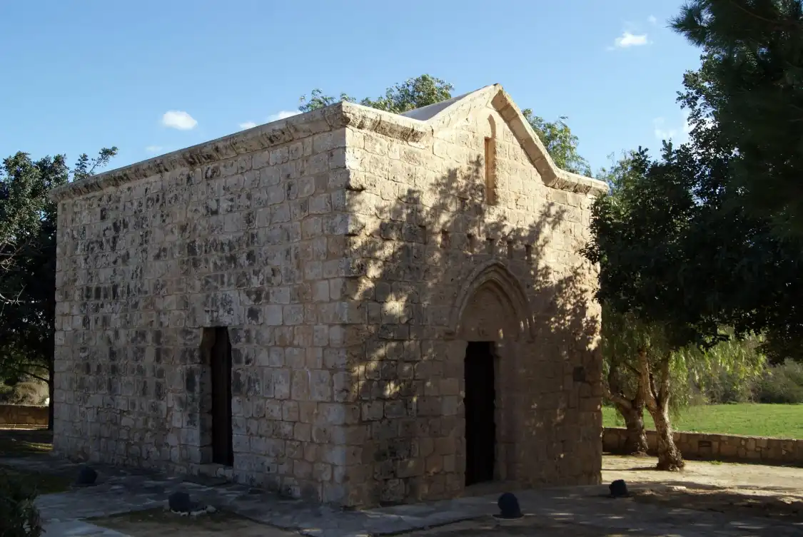 Hotels near Ayia Varvara Chapel