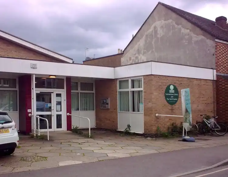 Hotels near Summertown Library