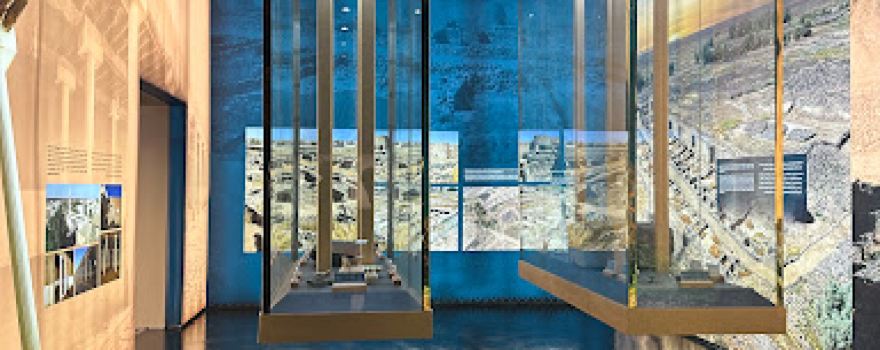 مركز زوار حصن فيد الأثري Visitor Center Faid front Archaeological