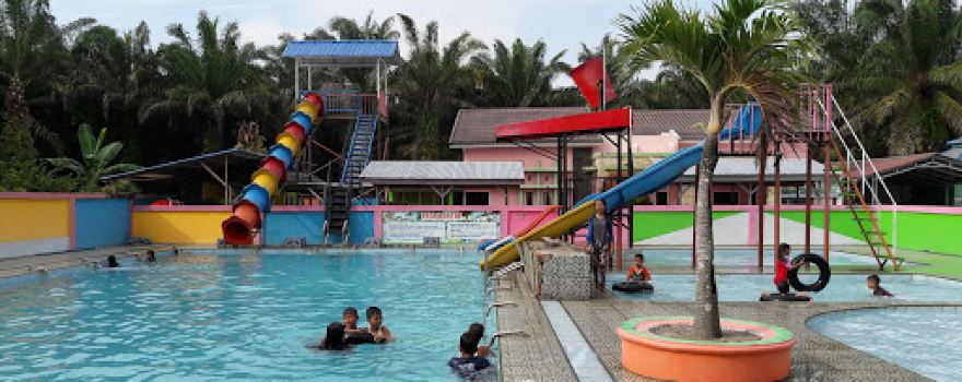 kolam renang hayunirmala