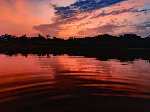 Laguna De La Magdalena