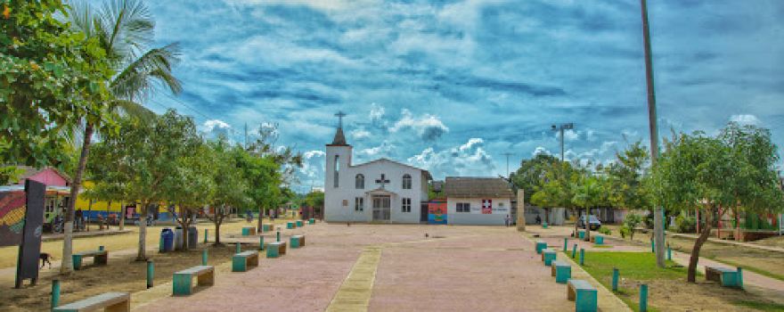 Iglesia - Plaza