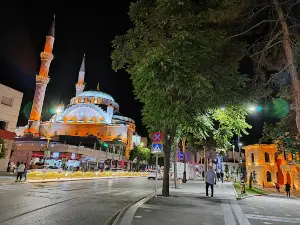 İzzet Paşa Camisi