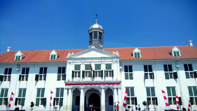 Hotels near Jakarta History Museum