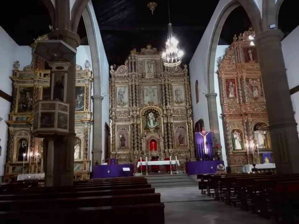 5_Iglesia de Nuestra Senora de la Pena Francia
