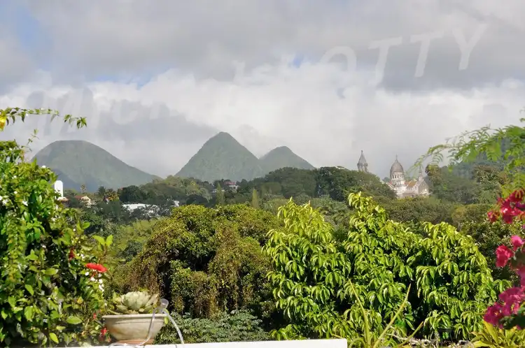 Hoteles cerca de La roche PERMA