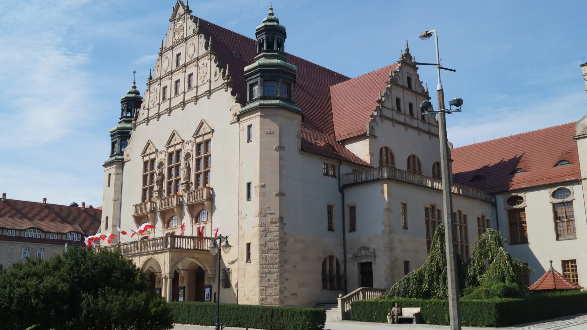 Hotels near Adam Mickiewicz University