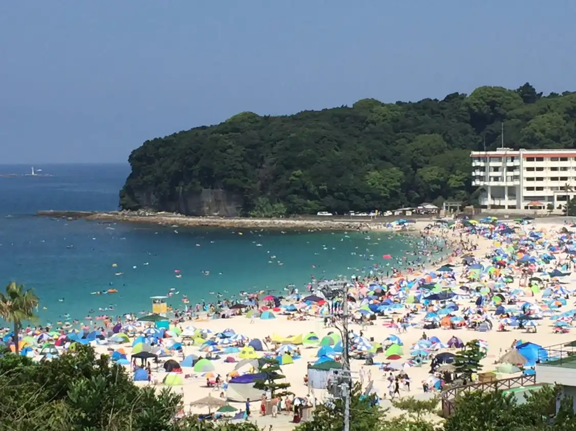 Hotels near Shirahama Energy Land