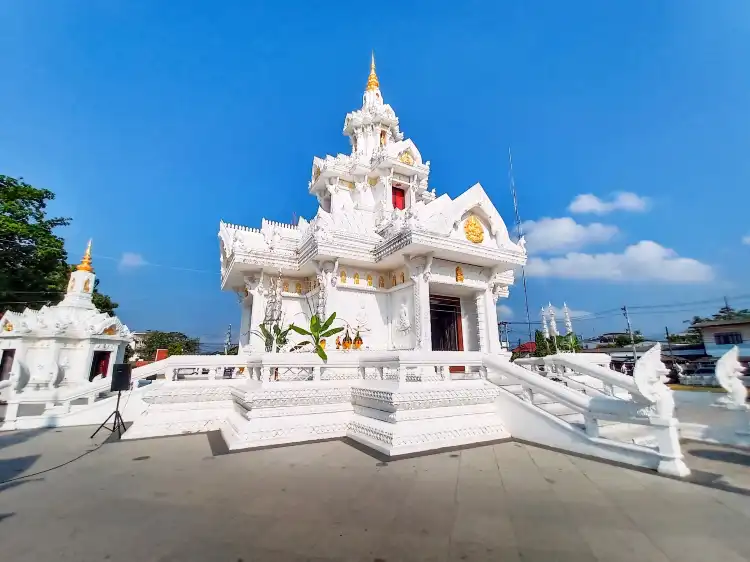 Hotels near City Pillar Shrine
