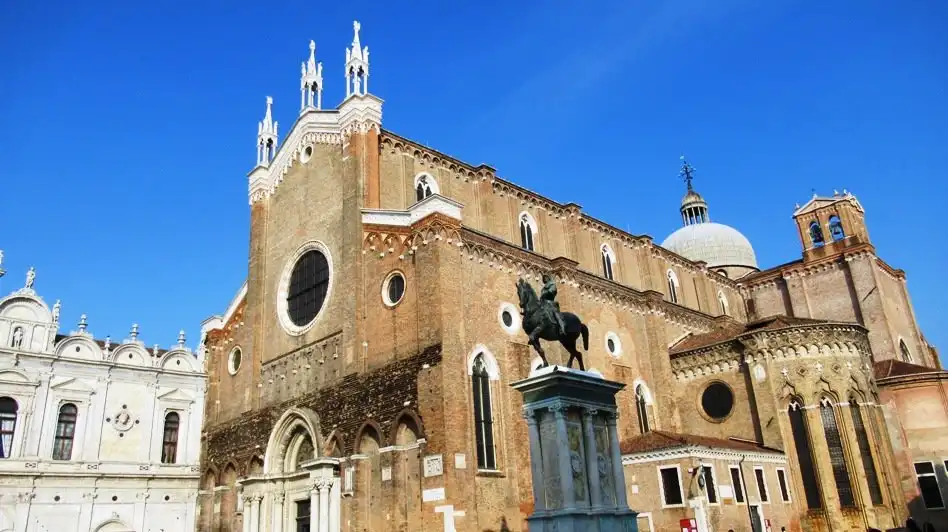 Hotels near Equestrian statue of Bartolomeo Colleoni