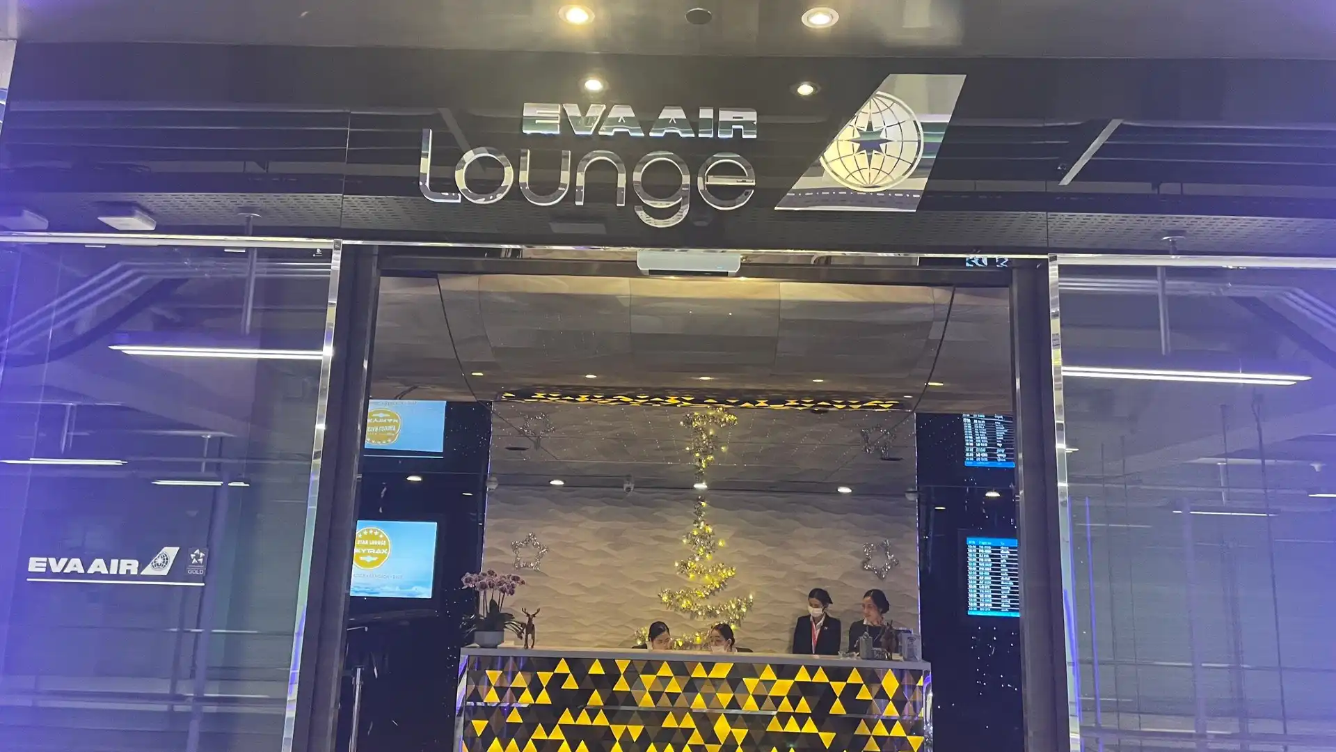 Hotels near EVA Air Lounge – BKK