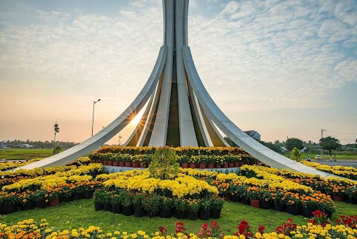 Square's Roundabout