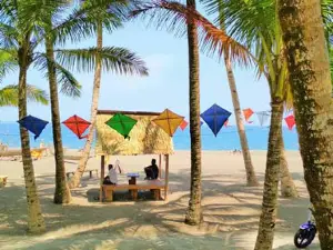 Wisata Pantai Lapasi