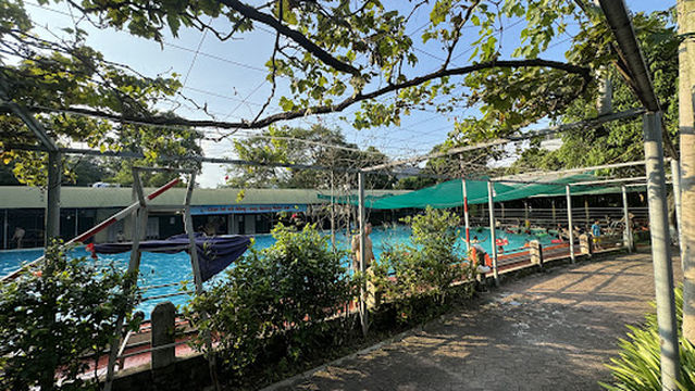 Bể bơi Cội Nguồn Quán