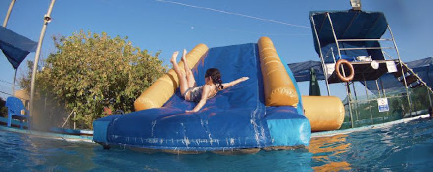 Swimming pool Givat Ada