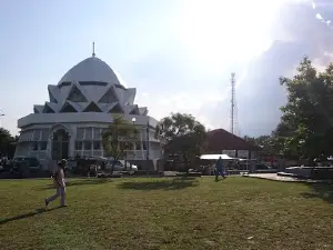 Alun-Alun Jatilawang