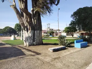 Plaza Costa Azul