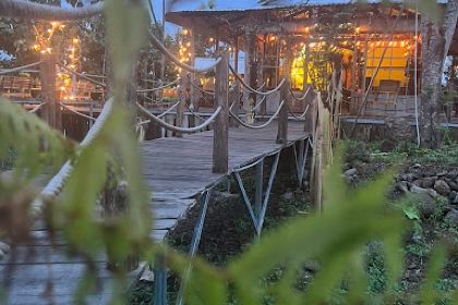 Cuối Chân Đồi cafe