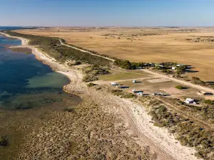 Port Minlacowie - Bush Campground