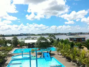 Kolam Renang Muara Kapuas