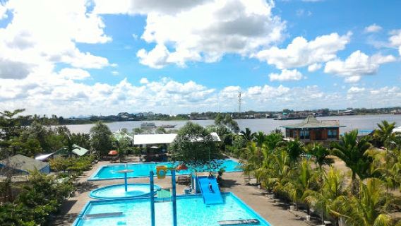 Kolam Renang Muara Kapuas