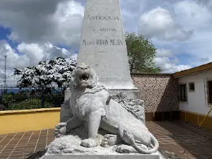 Parque Leon. Obra Del maestro Marco Tobon Mejia
