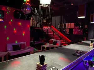 Sala Olimpo Local Liberal Swinger