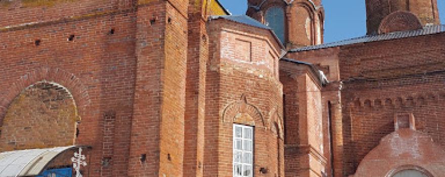 Tserkov' Pokrova Presvyatoy Bogoroditsy.