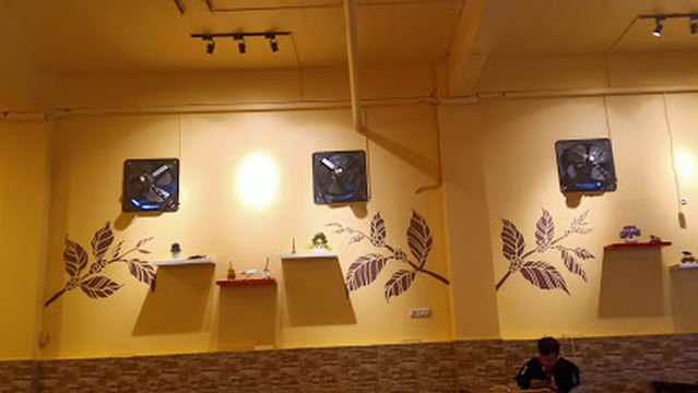 Cyber World And Gamers Lounge