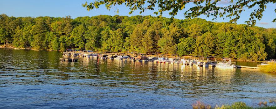 Pine Crest Marina Inc