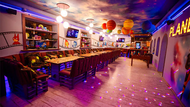 В ДРОВА БАР&GRILL