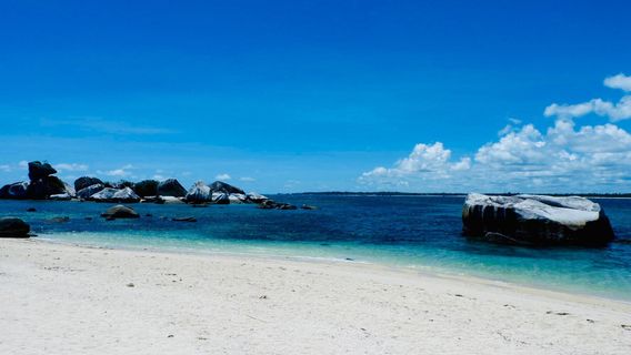 Tanjung Kelayang Beach
