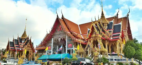 โรงแรมใกล้เวทีมวยสยามอ้อมน้อย.