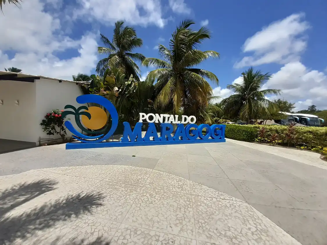 Hotels near Pontal Beach