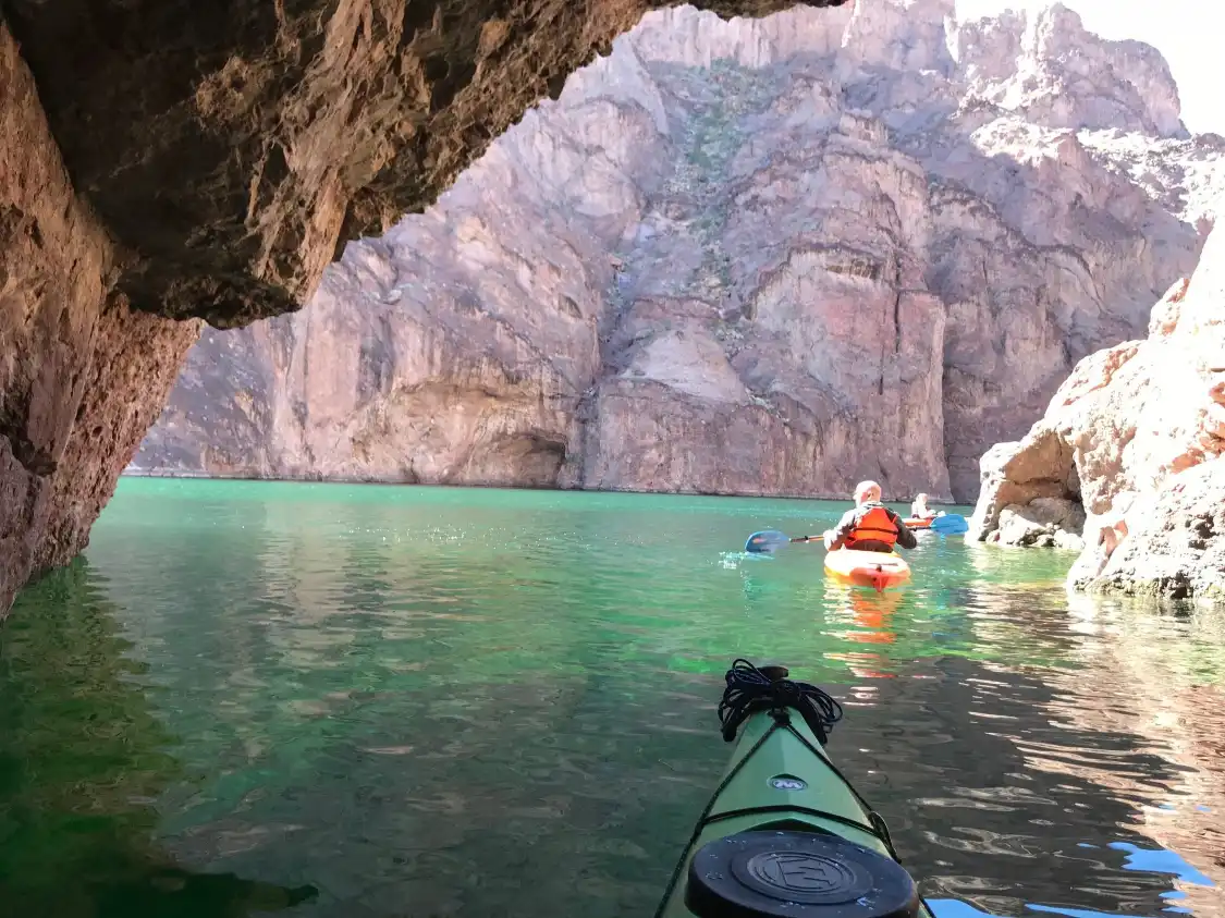 Hotels near River Dogz