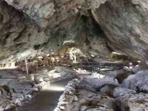 Cueva de las Ventanas