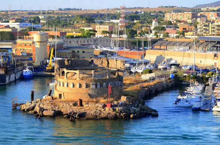 Hotels near Molo del Lazzaretto