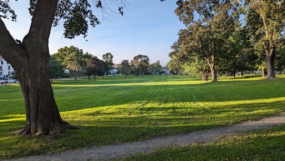Broadway Park