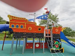 Parque del Arenal-Cabañas