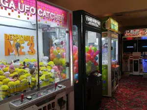 AMC Cascade Mall 14