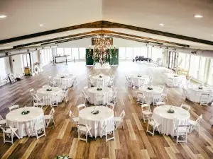 Rusted Rail Golf, Grill, & Venue Rental