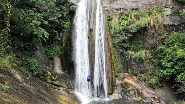 Pallewela Waterfall