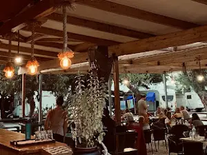 AKRATA BEACH CAMPING