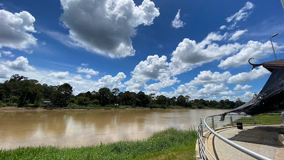 Long Lama Riverfront